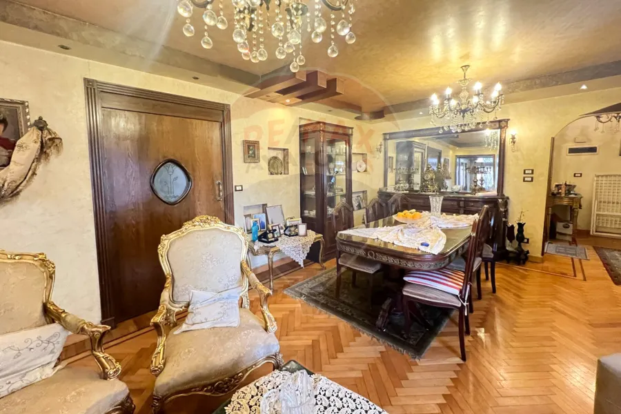 شقة  للبيع 126م  مصطفي كامل (مساكن الضباط)