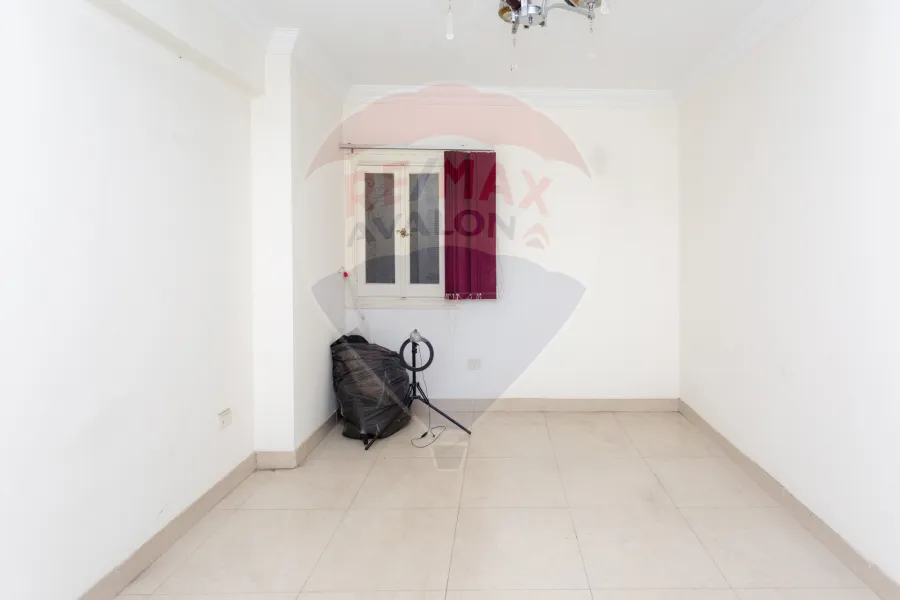 Administrative apartment for sale 163 m Camp Shizar (Main Port Said St.- Brand Building)
