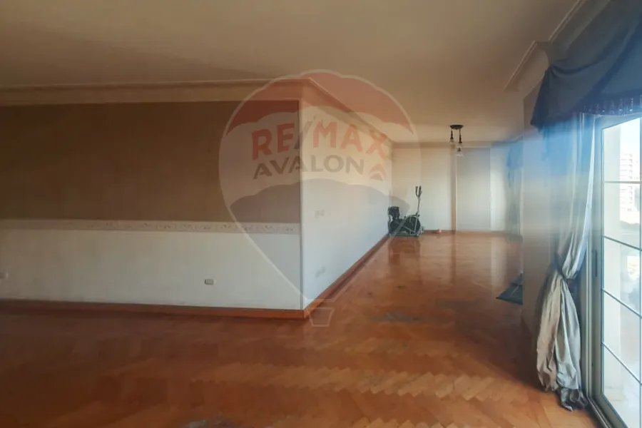 شقة للبيع 175 م سموحة (أبراج الشرطة)