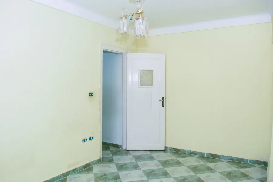 شقة للبيع 125 م العجمي ( الهانوفيل - برج حلوانى كلاسيك )