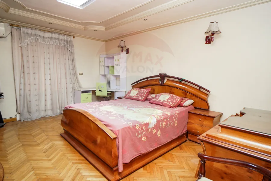 شقة للبيع 500 م لوران (ش شعراوي الرئيسي)