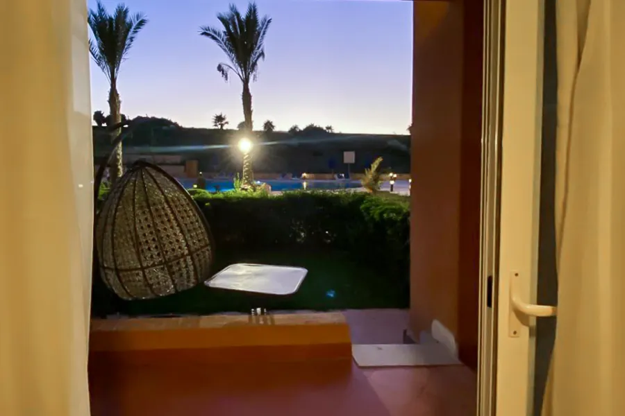 Ground chalet with garden for sale (Porto Golf) 80 m