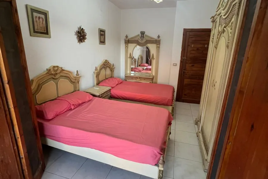 Furnished ground chalet + Garden for rent (Marina 7)