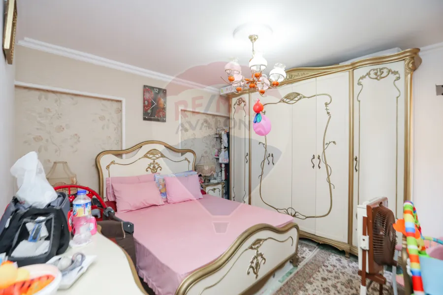 Apartment for sale 160 m Louran (Steps from abo qeer st & Teram.)