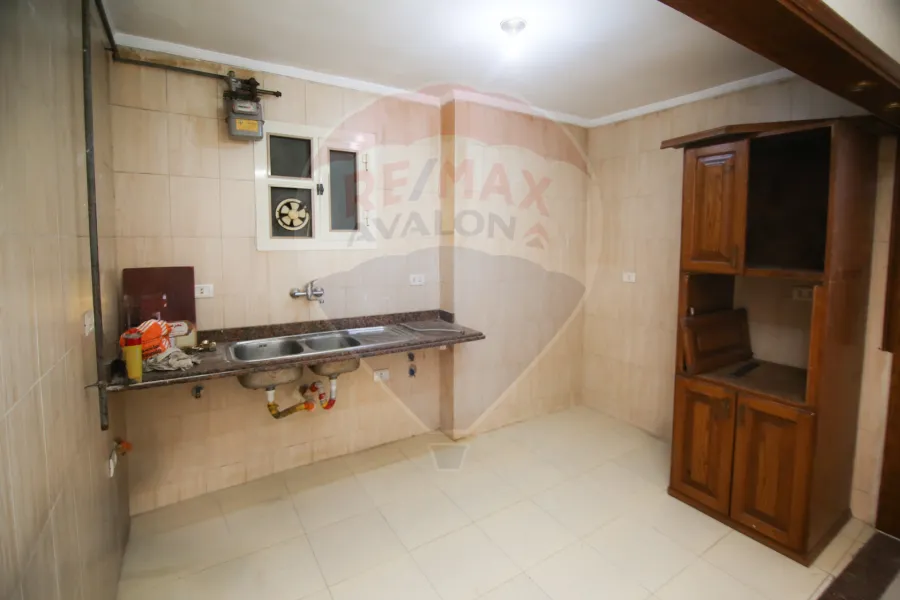 Apartment for sale 200 m Janaklis (Mortada St. - Brand Building)