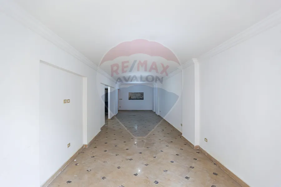 شقة للبيع 200 م الابراهيميه ( شارع ابو قير - برج السلاملك )