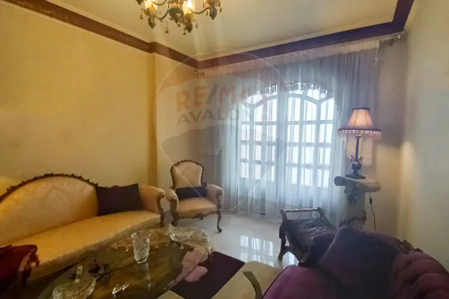 شقة للبيع 108 م سموحة ( متفرع من ش فوزي معاذ )