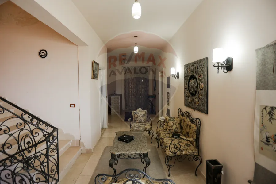 Stand Alone Villa for sale 1,008 m King Mariout