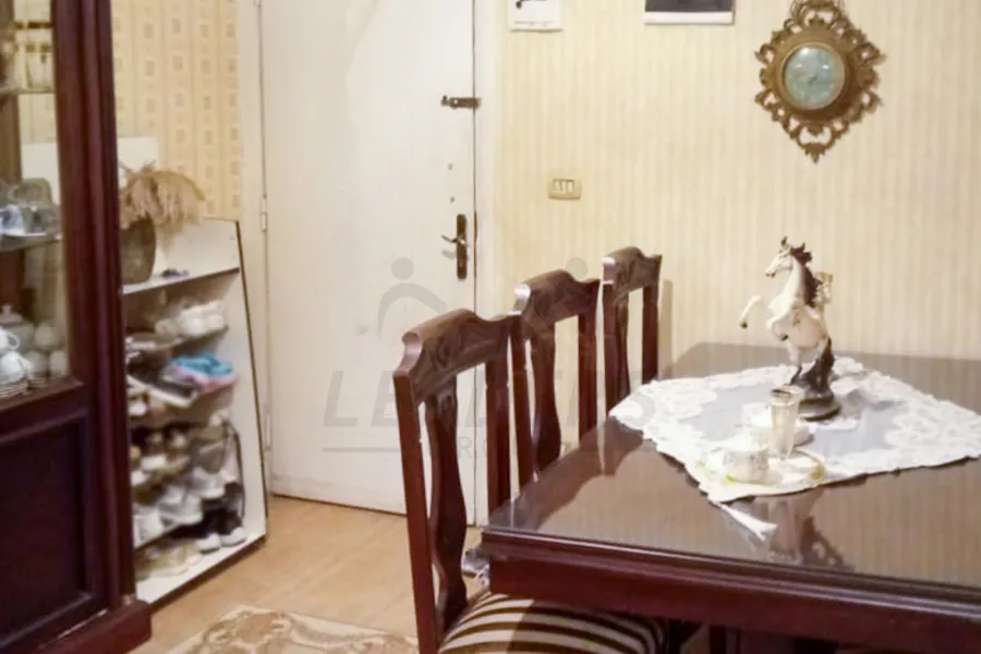 شقة للبيع 85 م سبورتنج (خطوات من البحر)