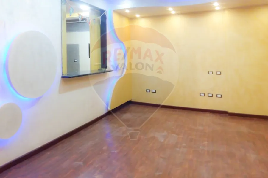 شقة للبيع 480 م سموحة (ش مصطفي كامل)