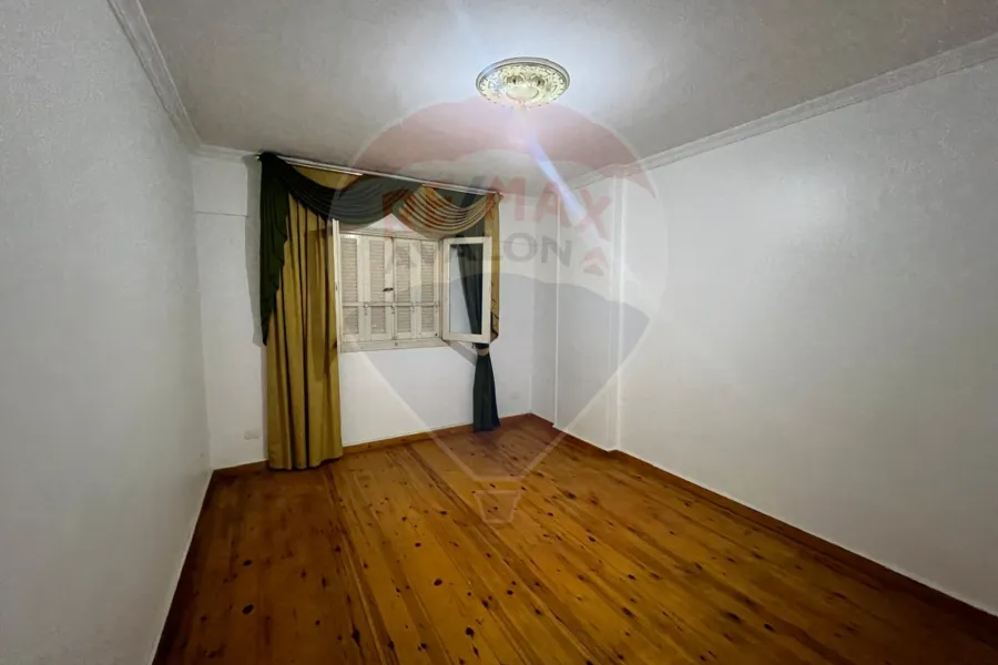 شقة للبيع 115 م ش 45 ( ش تاج المعالي )