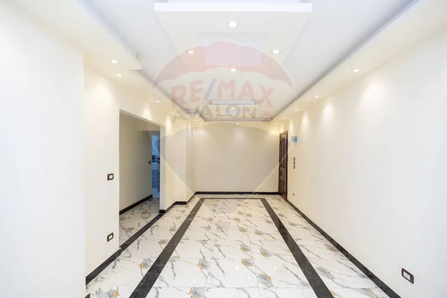 شقه للبيع 145 م سيدي بشر (خطوات من ش جمال عبدالناصر و ش العيسوي)