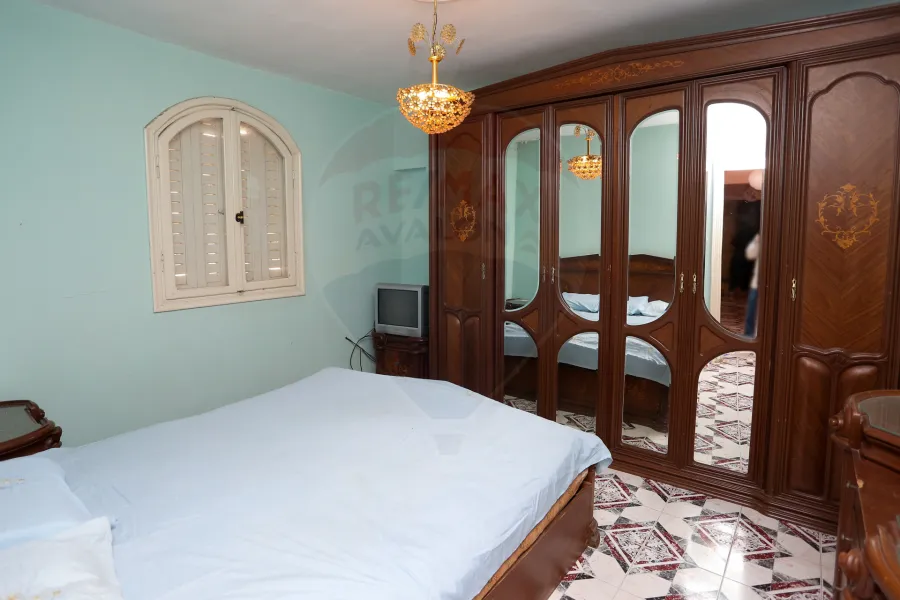 شقه للإيجار 125م ونجت متفرع من مصطفى كامل