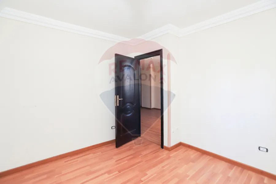 Apartment For Sale 140 m Zezenia ( Behind Elec Company - Steps From Abo Qer St.)