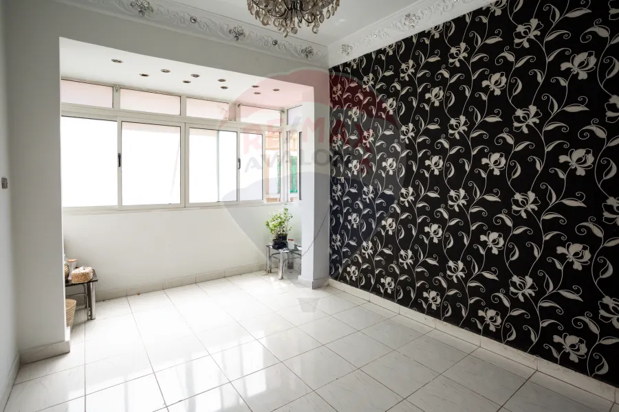 Apartment for sale 100 m Sporting (Port Said main st.)