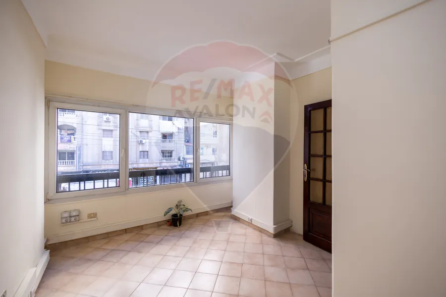 Apartment for rent 217 m Louran (directly on the tram)