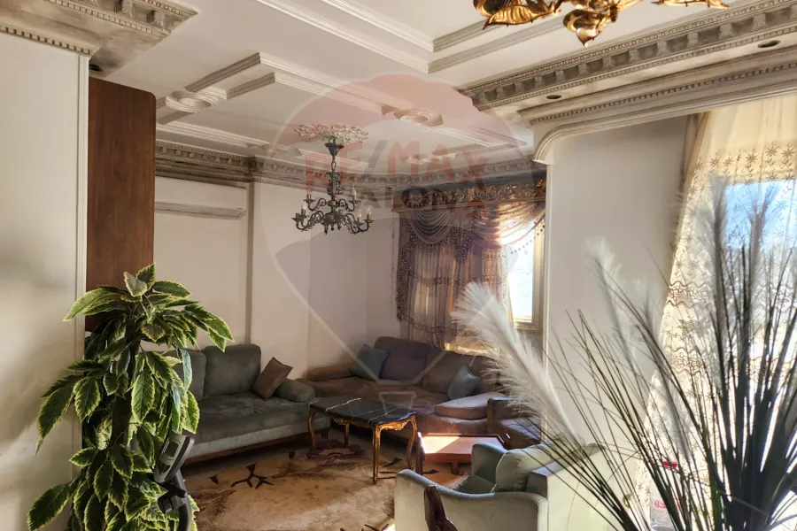 شقة للبيع 175 م جليم (خطوات من ش أبوقير)