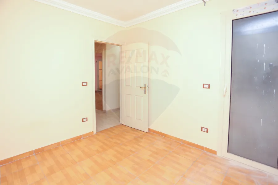 شقة للبيع 116 م سموحة (ش النقيب شريف رمزي)