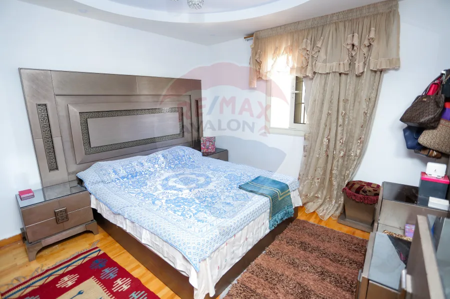 شقة للبيع 263 م جناكليس (خطوات من ش ابوقير)