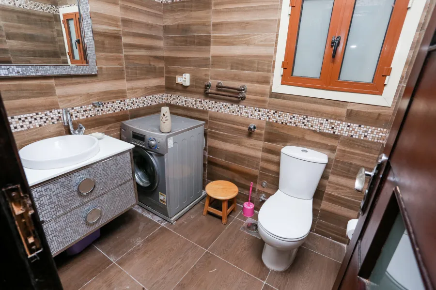 شقة للبيع 170م  سان ستفانو (متفرع من ش عبد السلام عارف)