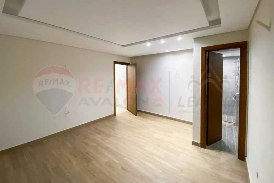 شقه للبيع 168 م سموحه (فالوري انطونيادس)