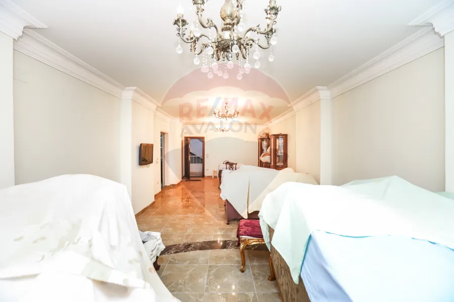 Apartment For Sale 125 m Smouha ( Next to Faros University)