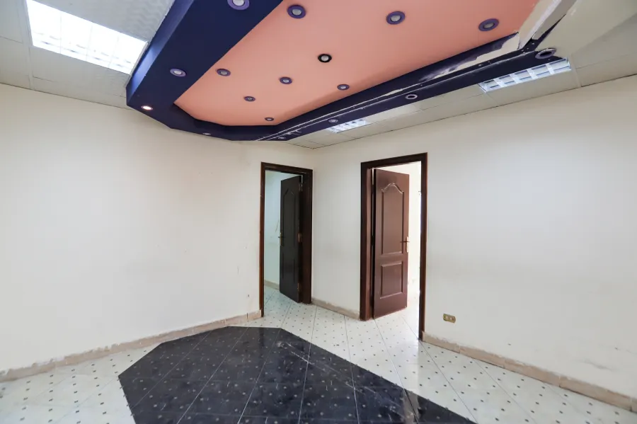 شقة للبيع 150 م جناكليس (على الترام مباشرة)