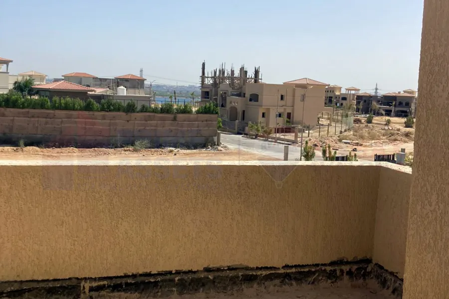 Twin house villa for sale  327 m King Mariout (Alex West)