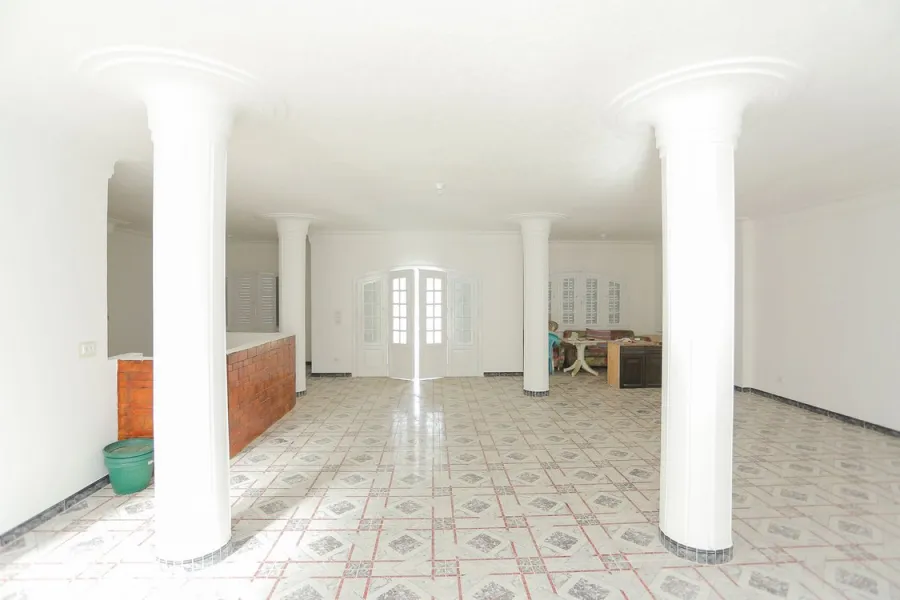 فيلا مرخصة للبيع كينج مريوط (شارع قرطبة)