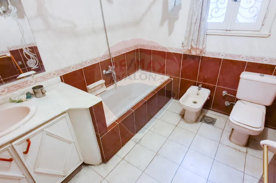 شقة للايجار 170 م سموحة (بجوار فتح الله)