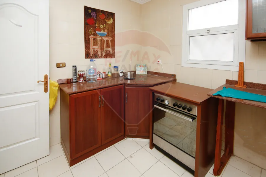 شقة للبيع 185م -  لوران (شارع سرهنك - مينا فلورنس)