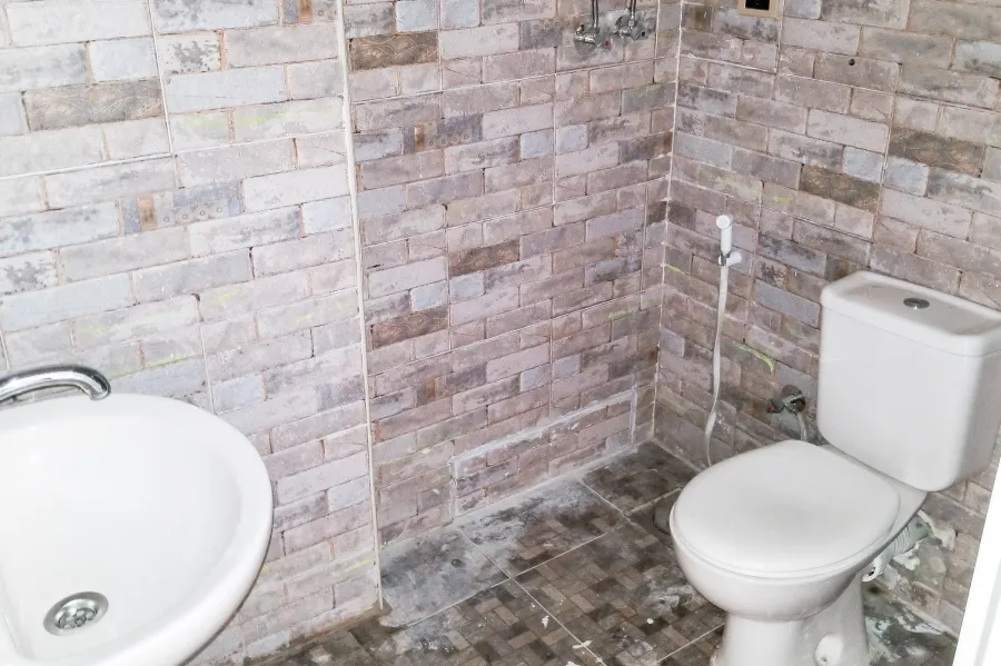 شقة للإيجار 210 م كليوباترا (علي البحر مباشرة)