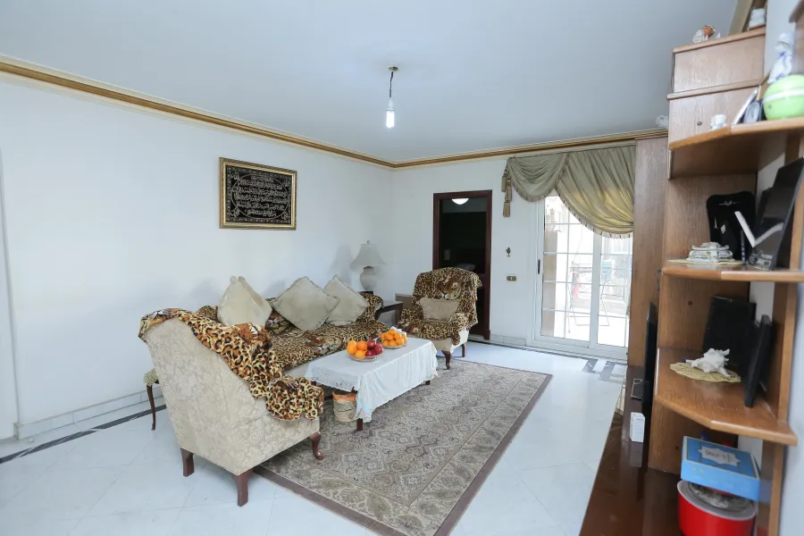 شقة للبيع 375م جناكليس- ش محمد صبرى باشا