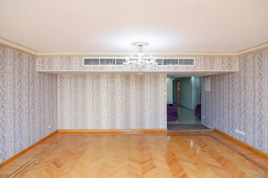 شقة للبيع 290م سموحة ( ش ألبرت الاول - أبراج دلتا لايف )