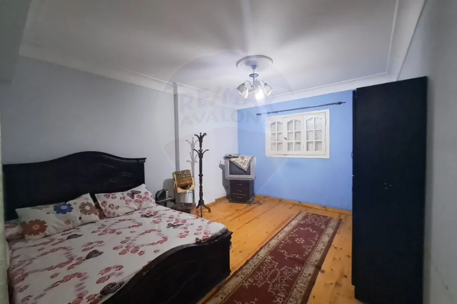 شقة للإيجار المفروش 130 م ميامي (ش جمال عبد الناصر مباشرة)