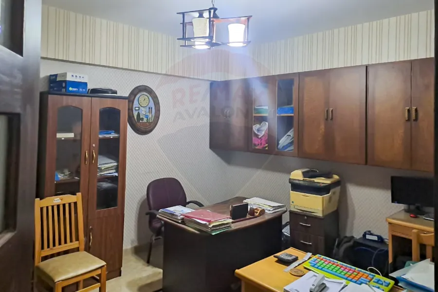 شقة إداري للبيع 150 م سموحة الجديدة (بجوار نادي الإتحاد) - تصلح سكني