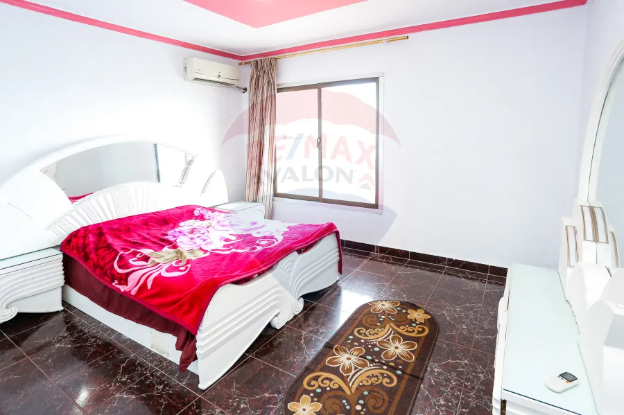 Registered Apartment For Sale 105 m Gleem (Directly On The Sea)