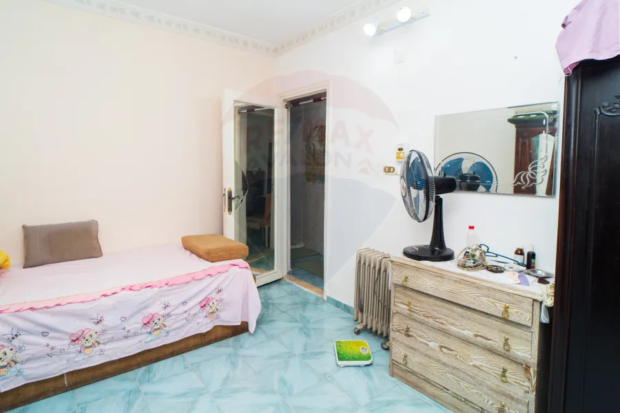 شقة للبيع 110 م المعمورة الشاطئ (ش الشرطة)