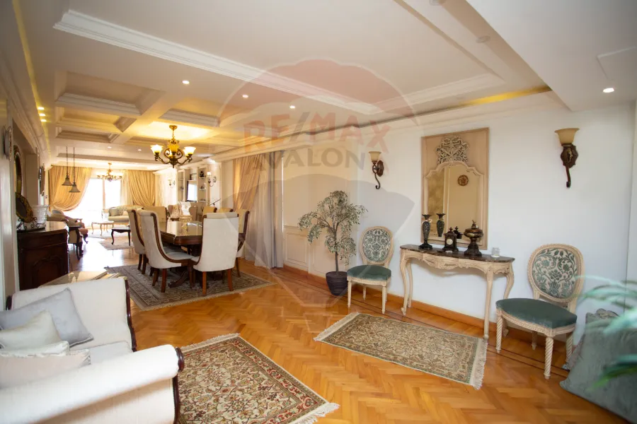 Apartment for sale 305 m Sporting (Omar Lotfy St)