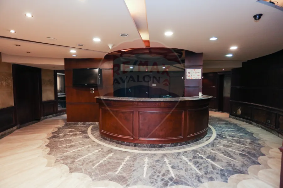 مقر ادارى للبيع 1,000 م سموحة (ش مسجد علي بن ابى طالب)