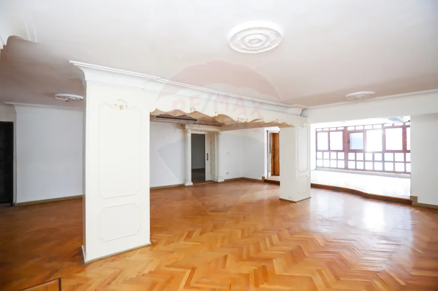 شقة دوبلكس للبيع 400 م لوران (ش محمد صدقي)