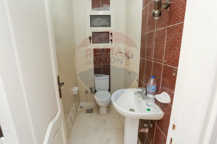 شقة للبيع 200 م سان ستيفانو ( خطوات من فندق الفورسيزون والبحر )