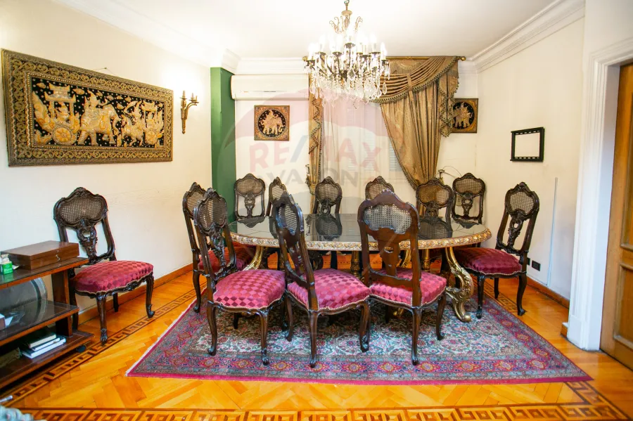 شقة للبيع 330 م جليم (تري البحر مباشرة)