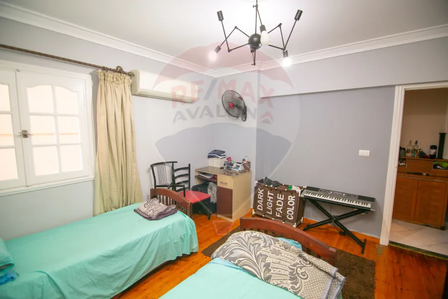 شقة للبيع 208 م رشدي (ش احمد شوقي)