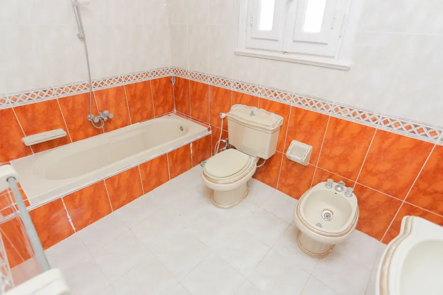 فيلا مرخصة للبيع كينج مريوط (شارع قرطبة)