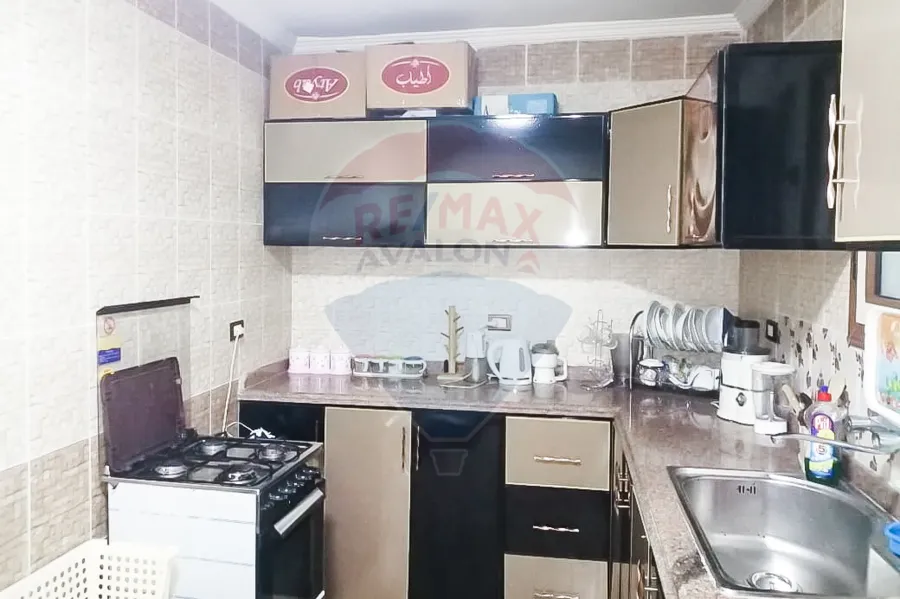 Furnished Apartment For Rent 160 m Stanly (Steps from the Sea.)