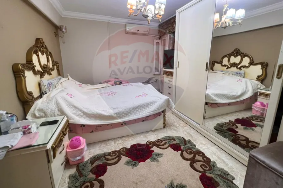 شقة للبيع 129 م سموحة (كومباوند سموحة انترانس)