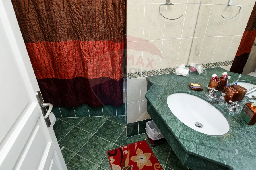 شقة للإيجار المفروش 136 م سان ستيفانو (الفورسيزونز)