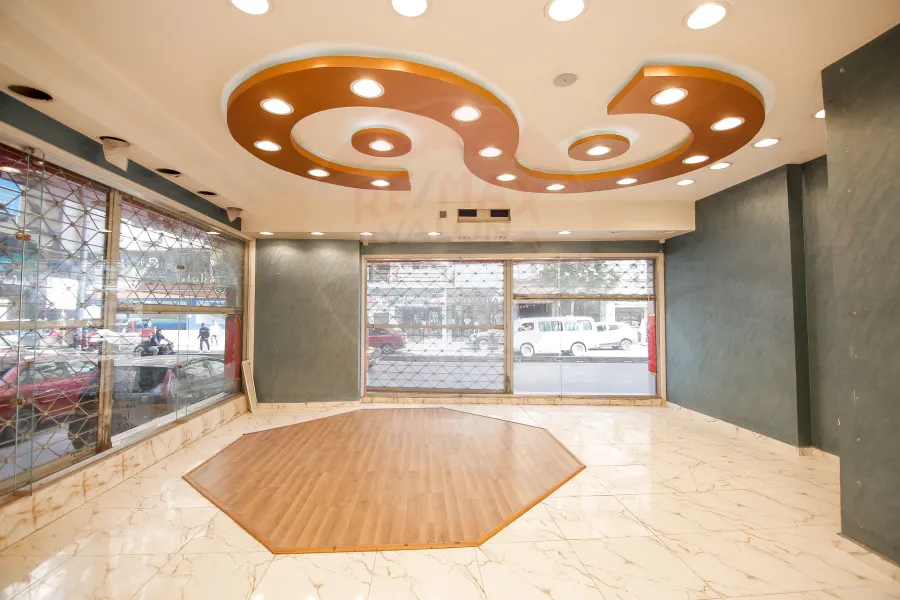 محل للبيع 300 م جليم (طريق الحرية)