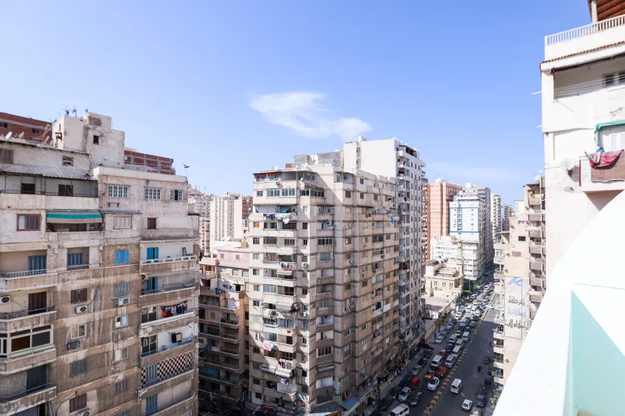 شقة للبيع 265 م العصافرة ( ش جمال عبد الناصر ) -